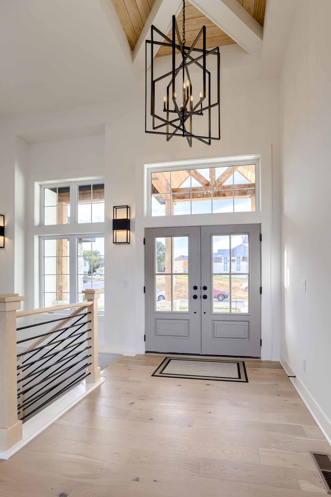 Large entryway to a Kenneth Estates home